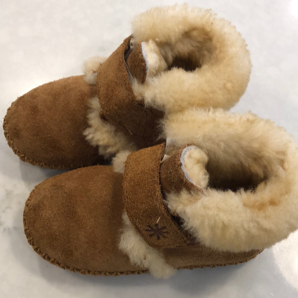L.L. Bean slippers
